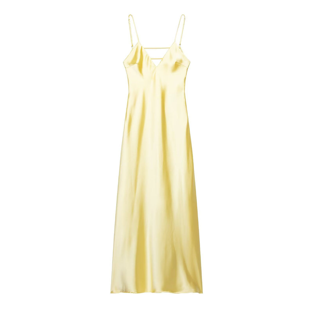 Femme Satin Slip Maxi Kjole med justerbare stropper Stilla
