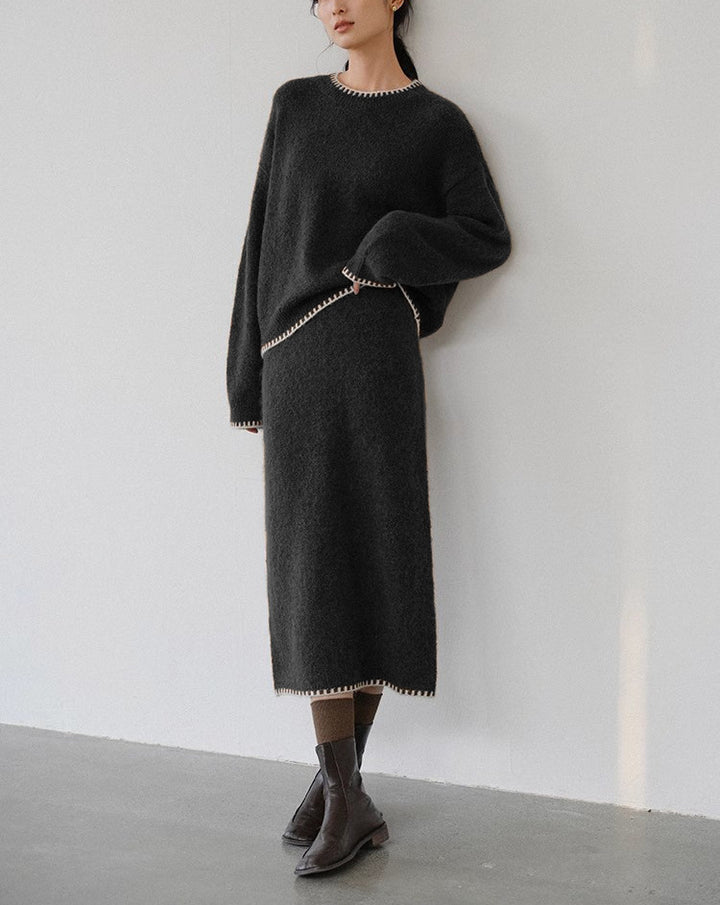 Kvinders hyggelige strik ensemble med elegante detaljer Stilla