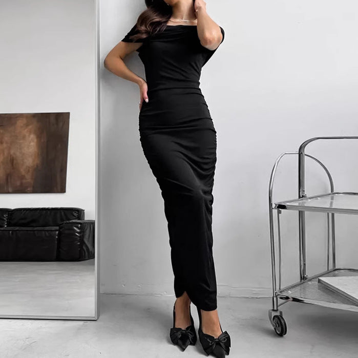 Dame Maxikjole med skulderfri design og elegant drapering Stilla
