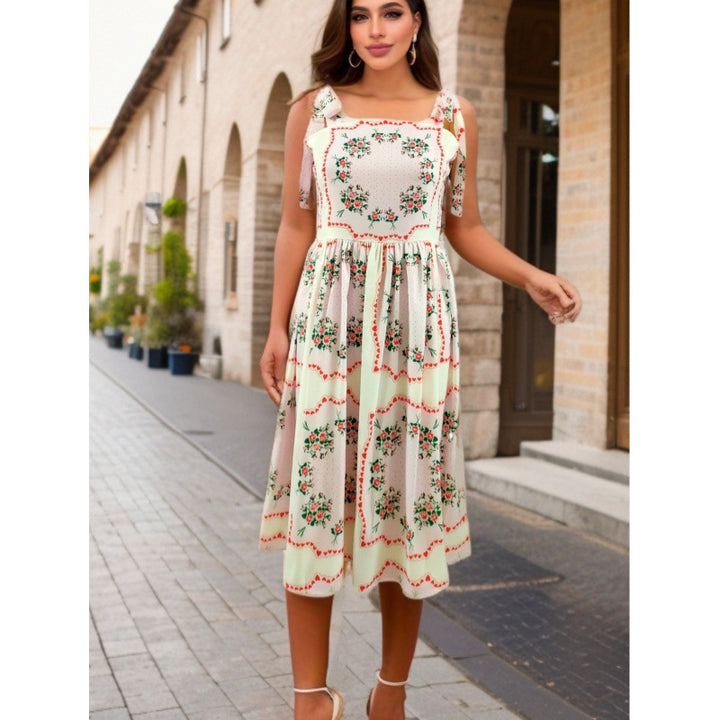 Dame Floral Print Midi Sommerkjole med Rynkede Stropper Stilla
