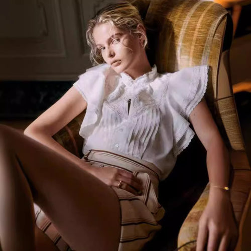 Dame elegant spidsbluse med flæser og folder Stilla