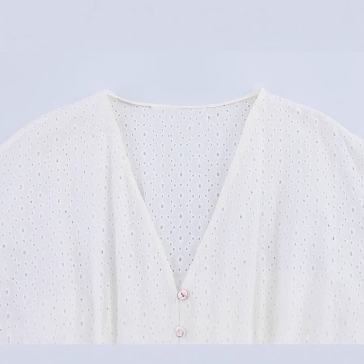 Femme Eyelet Button-Up Kjole med voluminøse ærmer Stilla