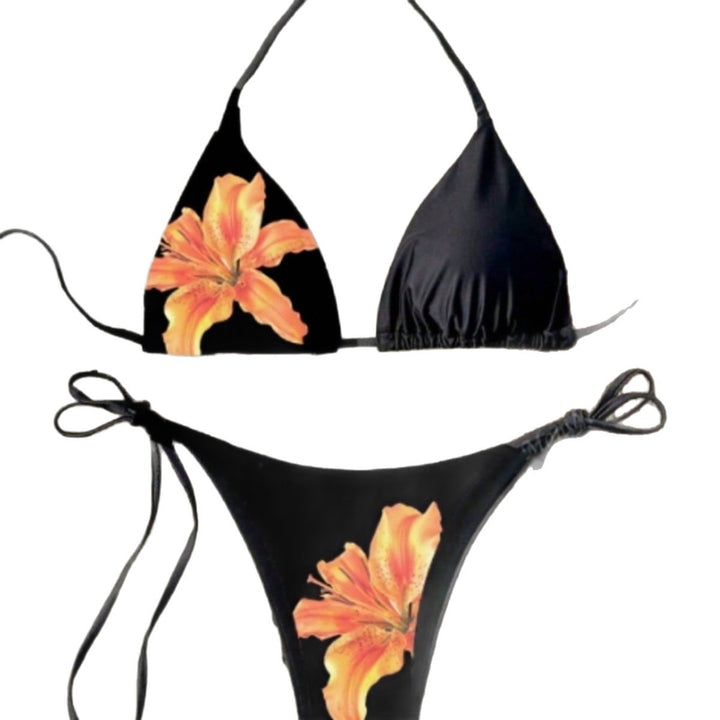 Dame triangel-bikini med florale accenter og justerbare bånd Skovae