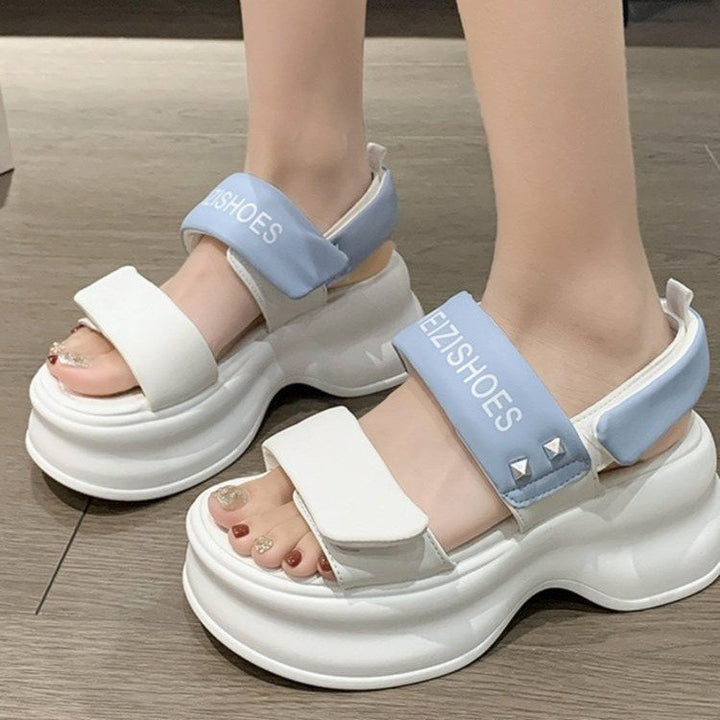 Dame mode sandaler med innovativ platform Stilla