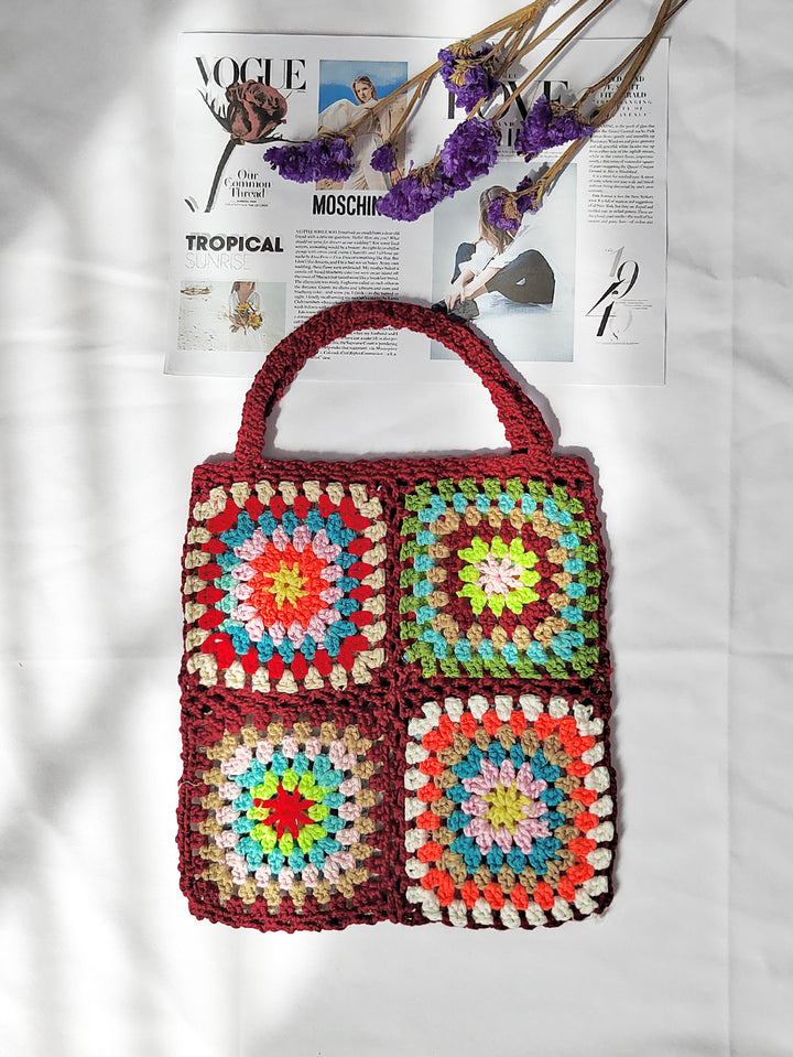 Dame hækle håndtaske i det karakteristiske granny square design Stilla