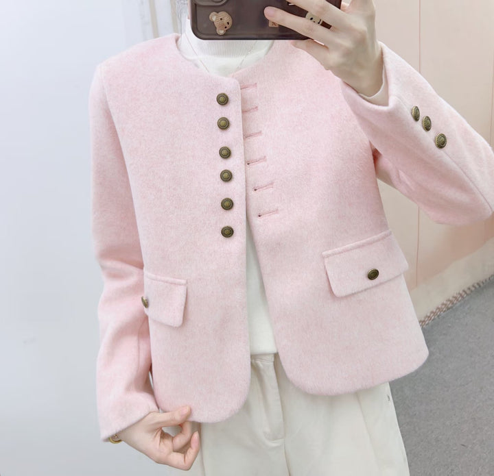 Dame elegant Boucle-jakke med dekorative knapper og praktiske lommer Stilla