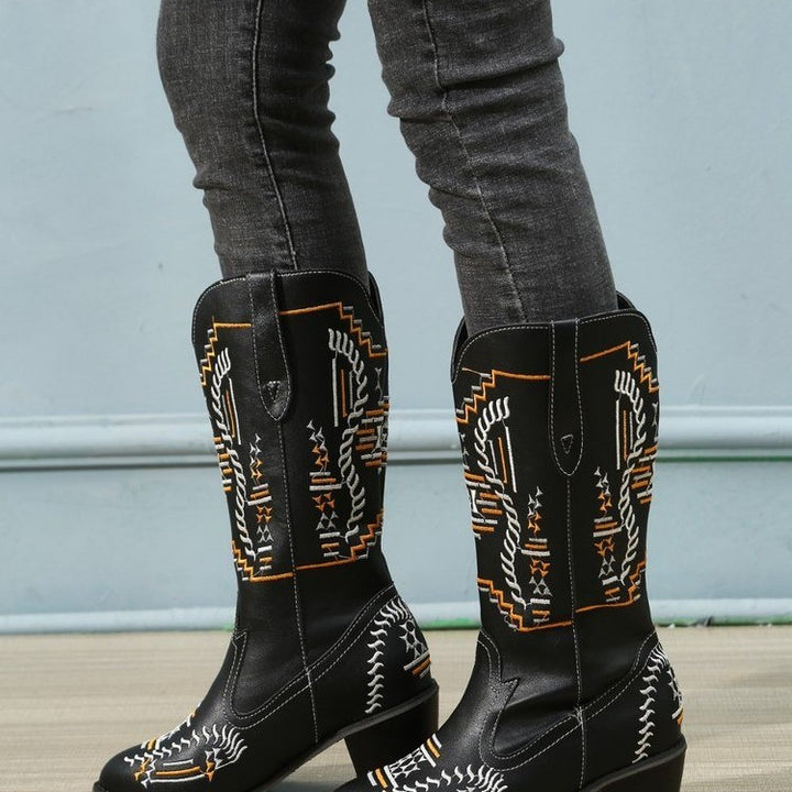 Dame Cowboystøvler med kunstnerisk broderi Stilla