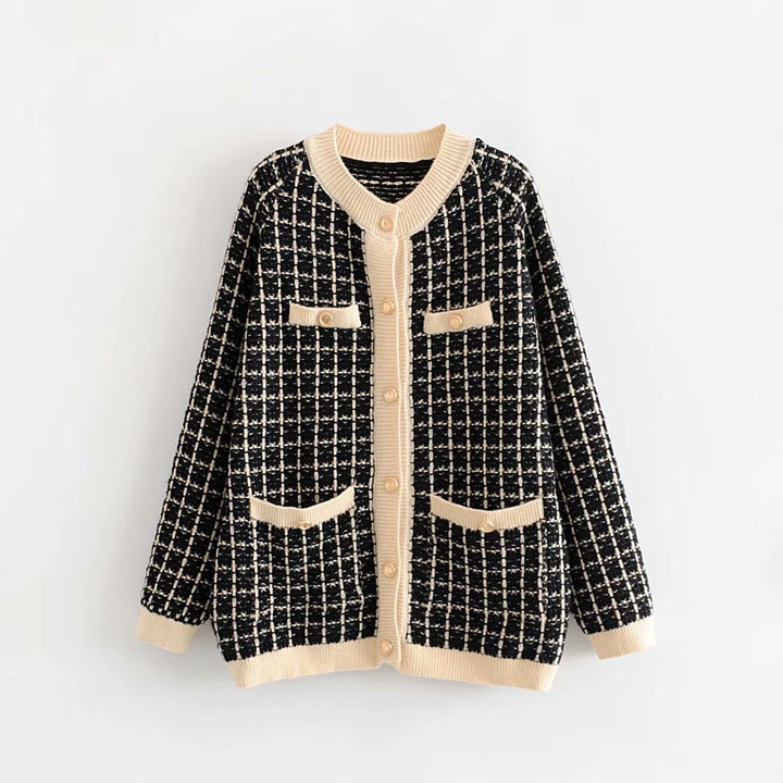 Kvinders cardigan med elegant ternet mønster og dekorerede knapper Stilla