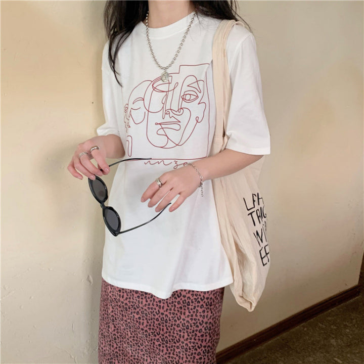 Dame T-shirt med kunstnerisk minimalisme Stilla