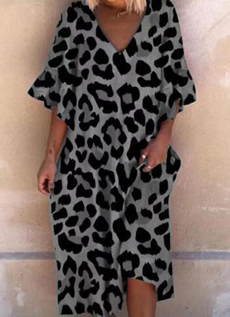Dame maxikjole med moderne leopardmønster og luftige ærmer Stilla