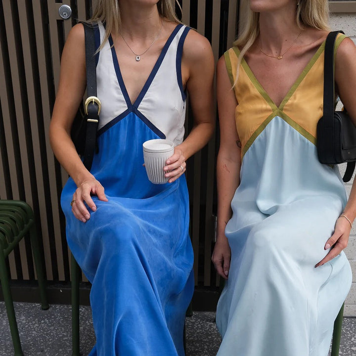 Dame Elegant Maxikjole med V-hals og raffinerede farveaccentuer Stilla