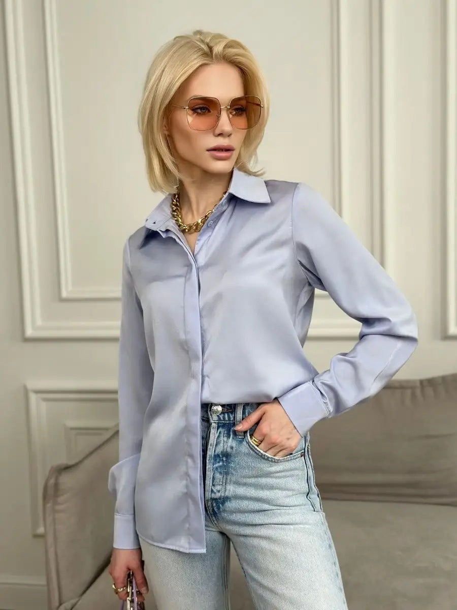 Dame elegant bluse med silkeagtigt finish og klassiske detaljer Stilla