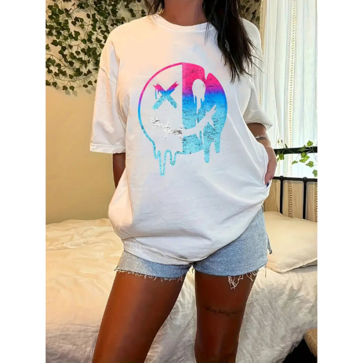 Dame Oversized T-Shirt med kreativt graffiti-design og afslappet pasform Stilla