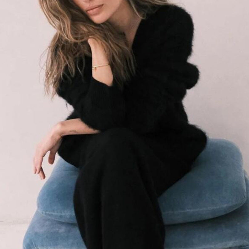 Kvinder Fluffy Cardigan med V-hals og knapdetalje Stilla