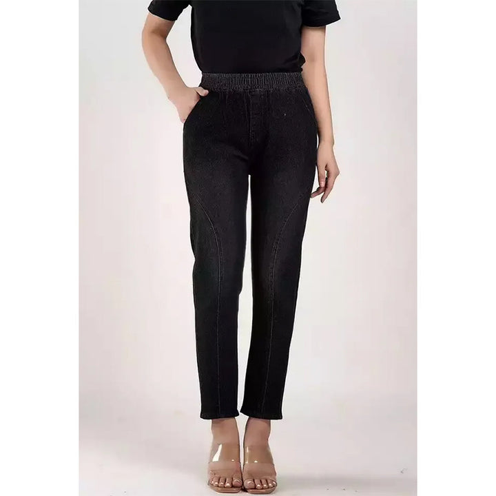 Damejeans med elastisk linning og figursyende snit Stilla