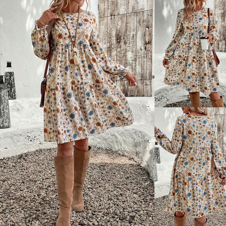Dame blomsterkjole med romantisk snit og lange ærmer Stilla