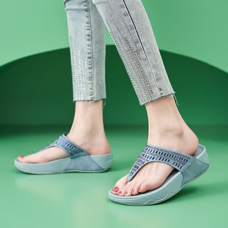 Dame mode tærskiller-sandaler med luksuriøs smykker detalje og komfortabel sål Stilla