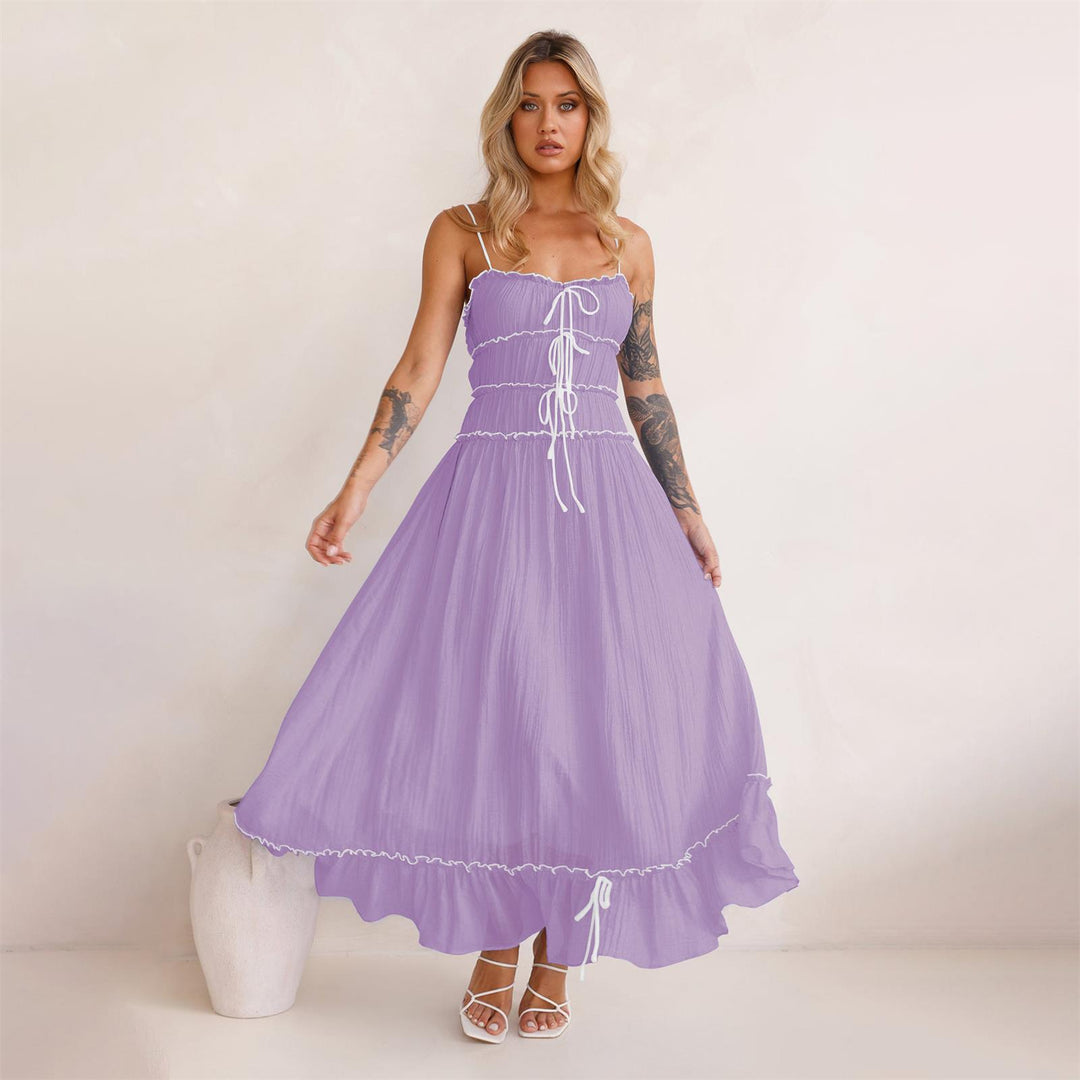 Dame Maxikjole med raffineret rufflesdesign og justerbare stropper Stilla