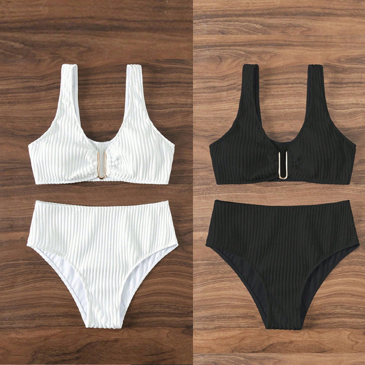 Dame Højskåret Bikini-Sæt med stribet design og moderne udskæring Stilla