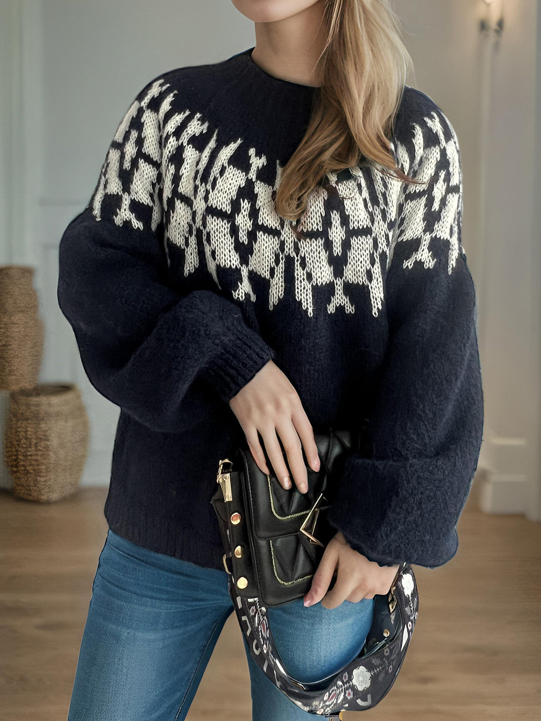 Kvinders behagelige sweater med moderne norsk mønster Stilla