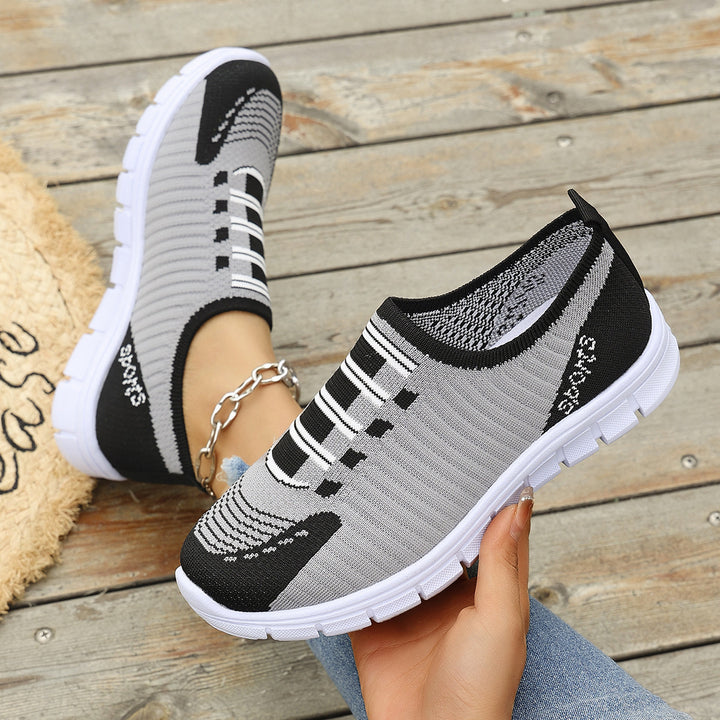 Dame Sneakers i moderne tekstildesign med åndbar strikstruktur Stilla
