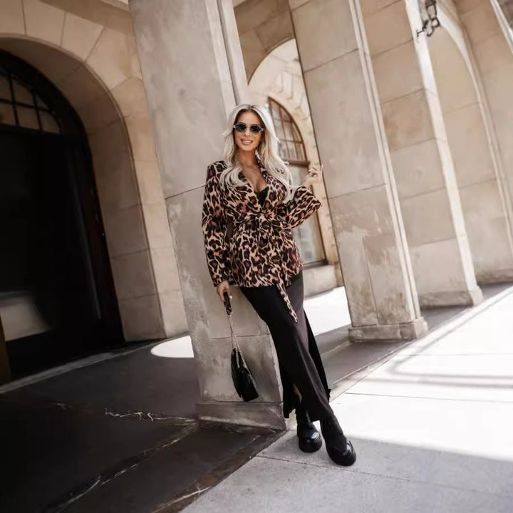 Dame Luksuriøst Animal-Print Blazer-Outfit med figursyet Nederdel Stilla