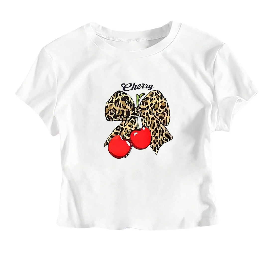 Dame Crop-T-Shirt med legesygt leopardbåndmotiv og frugtagtig print Skovae