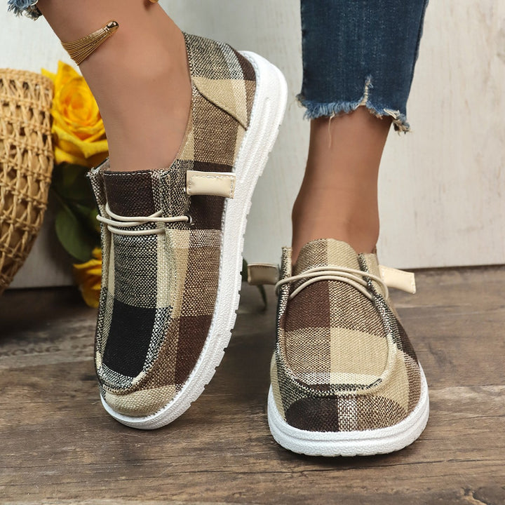 Dame Behagelige Slippers med ternet design og elastisk snørebånd Stilla