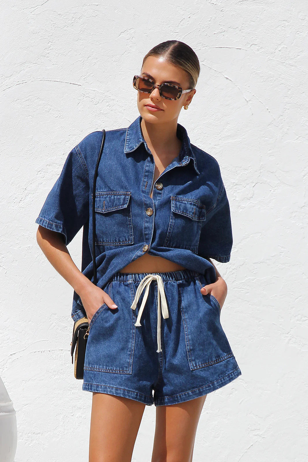 Dame fritidssæt lavet af let denim med dyreprint Stilla