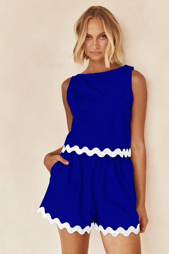 Ladies two-piece set with stylish top and breezy shorts Skovae