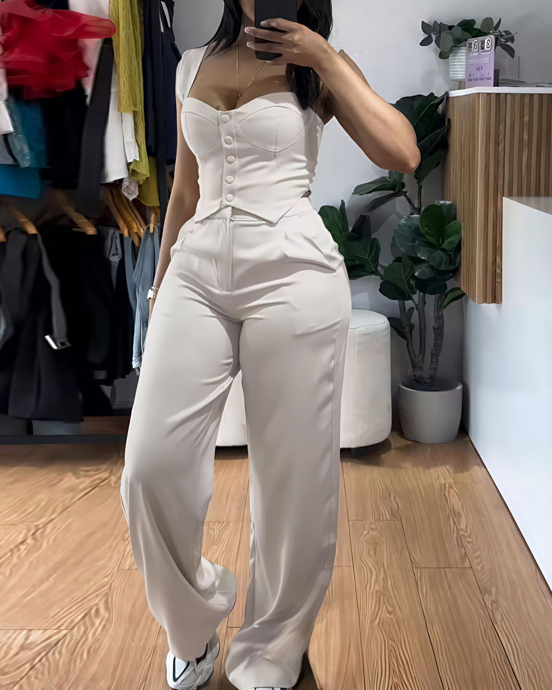 Dame Elegant og figursyet Jumpsuit Skovae