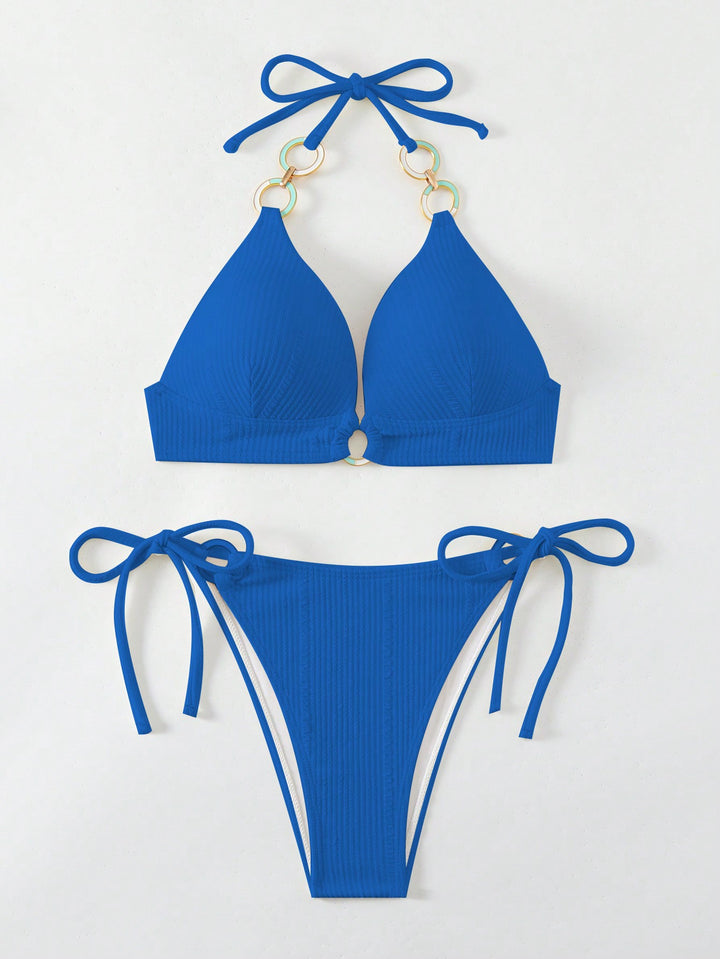 Dame Triangel-Bikini med moderigtigt ribdesign og gyldne accentdetaljer Stilla