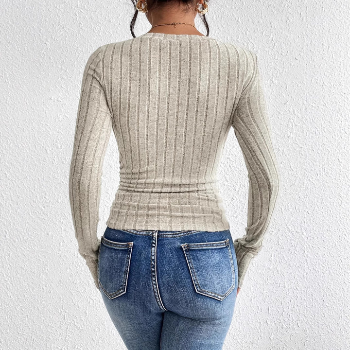 Dame Figurtilpasset Langærmet T-shirt med V-hals og ribstruktur Stilla