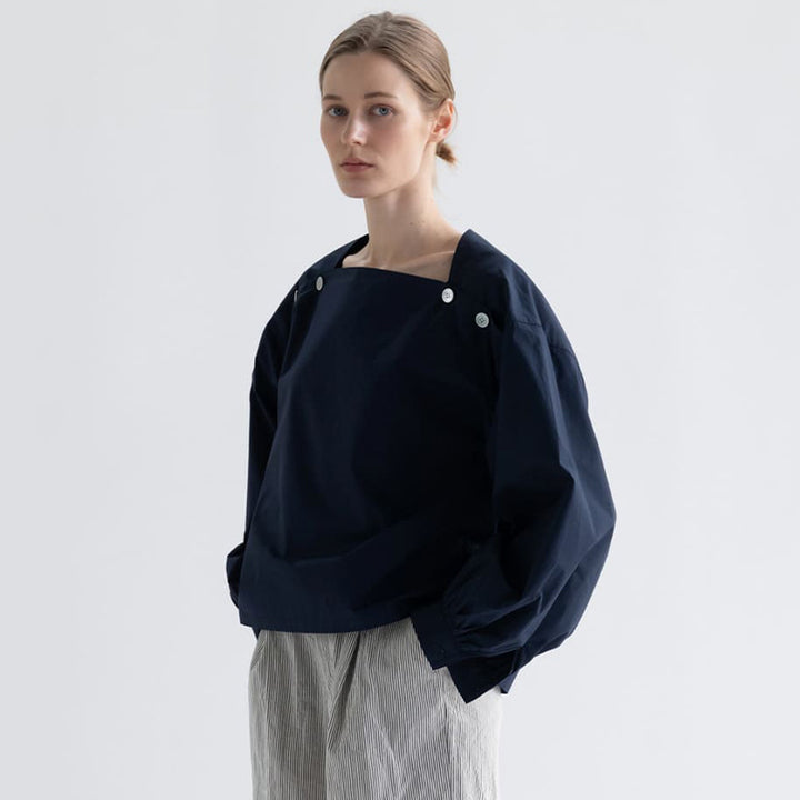 Dame Oversized Bluse med kvadratisk udskæring og dekorative knapper Stilla