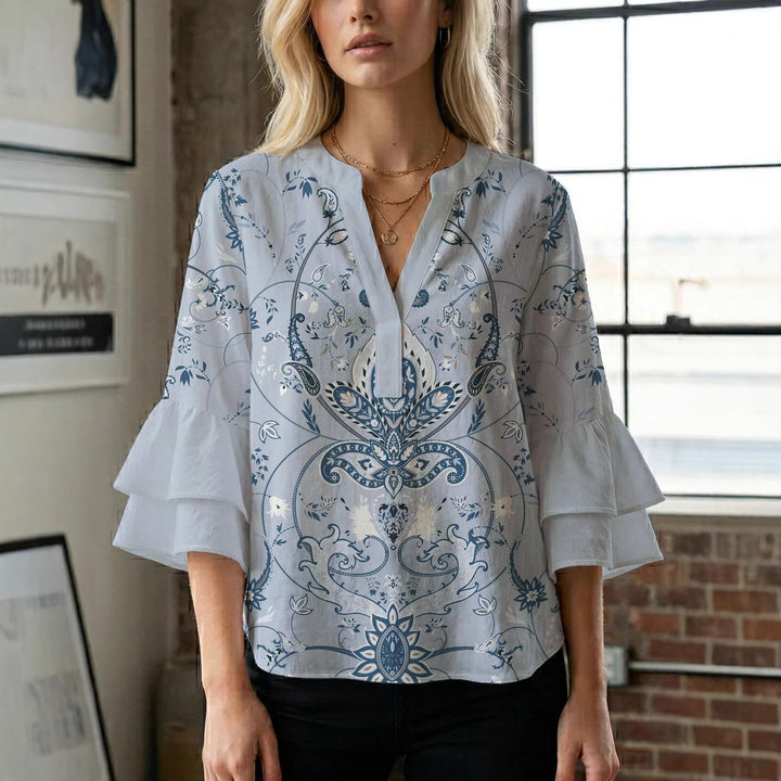 Damebluse med smukt blomstermotiv Skovae