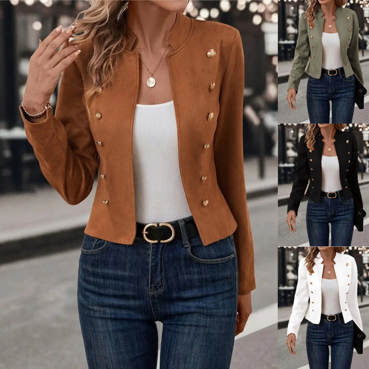 Dame elegant kort jakke lavet af blødt suede-imitation med gyldne knapdetaljer Stilla