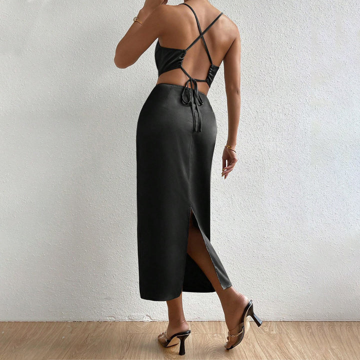 Kvinders elegant satin maxi kjole med chic V-hals og fine stropper Stilla