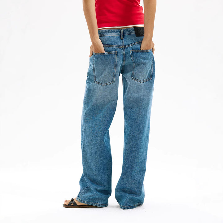 Damernes brede denim jeans i afslappet pasform Stilla