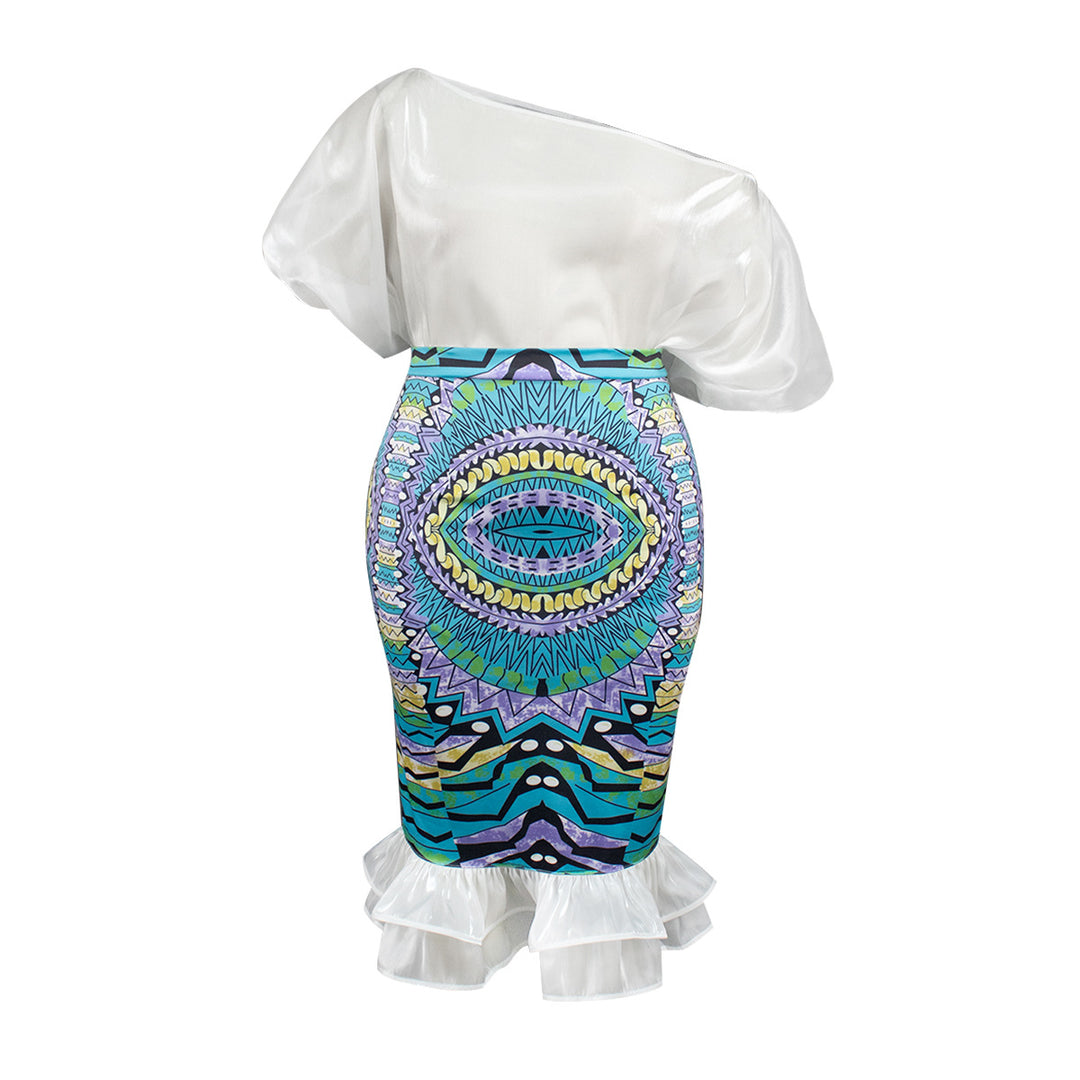 Damer Elegant kjole med asymmetrisk design og farverig print Skovae