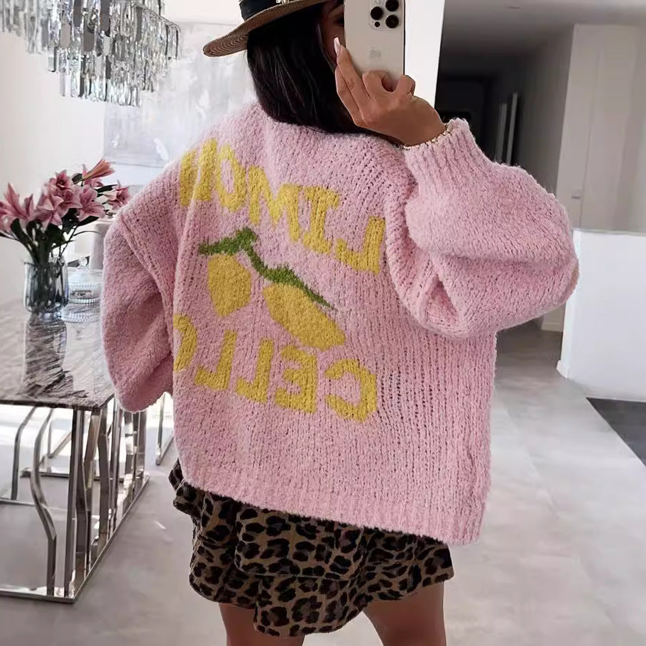 Kvinders afslappede cardigan med muntert frugtdesign og oversized pasform Stilla