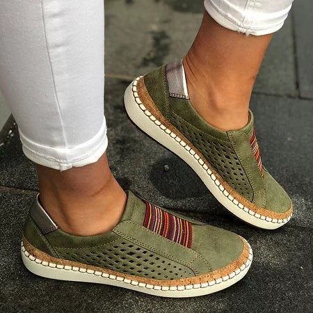 Dame Komfortable Slip-On Sneakers med åndbart overmateriale og fleksibel sål Stilla