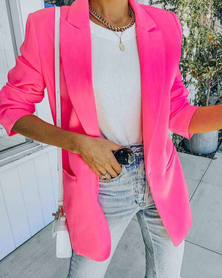 Dame Elegant Blazer med tætsiddende snit og moderne detaljer Stilla