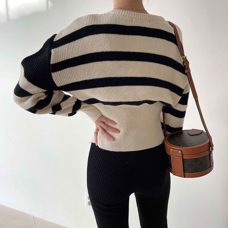 Femme Stilfuld Cut-Out Stribet Pullover Stilla