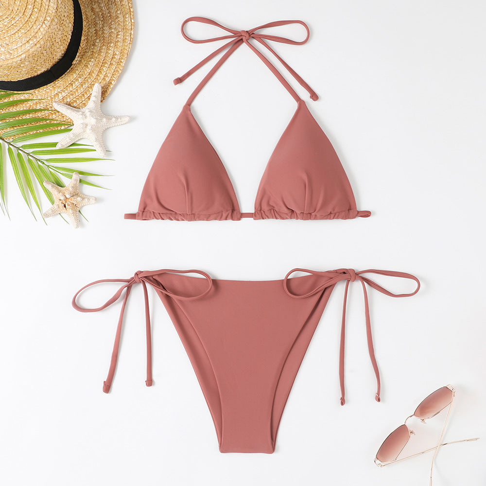 Dame triangel-bikini med justerbare bindebånd og raffinerede detaljer Skovae
