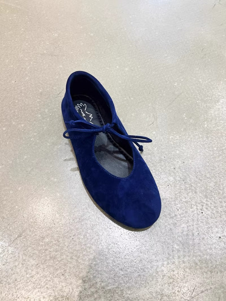 Dame Wildleder Ballerina Flats med justerbar binding detail Stilla