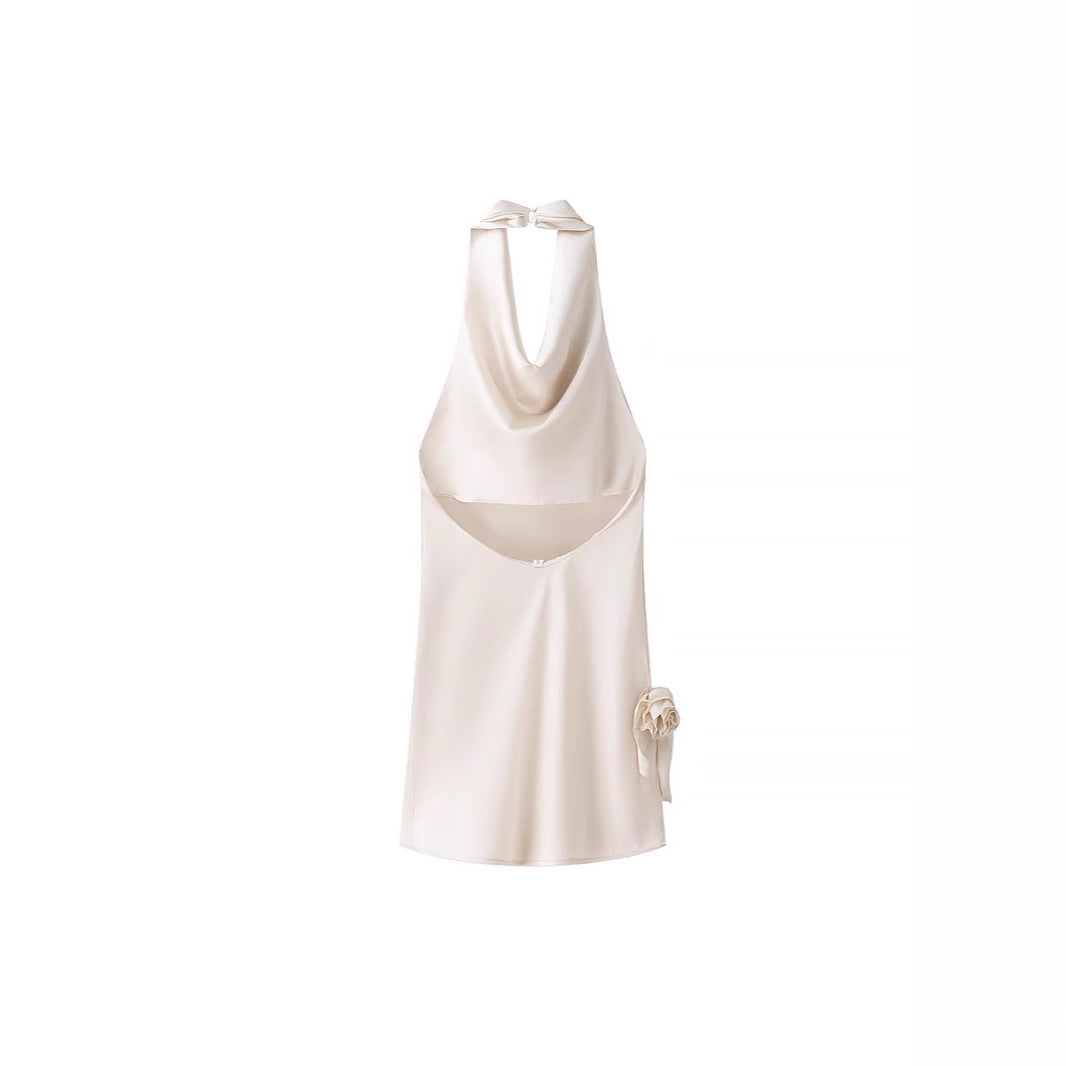 Dame elegant halterneck kjole med yndefuld drapering og blomsterdetalje Stilla