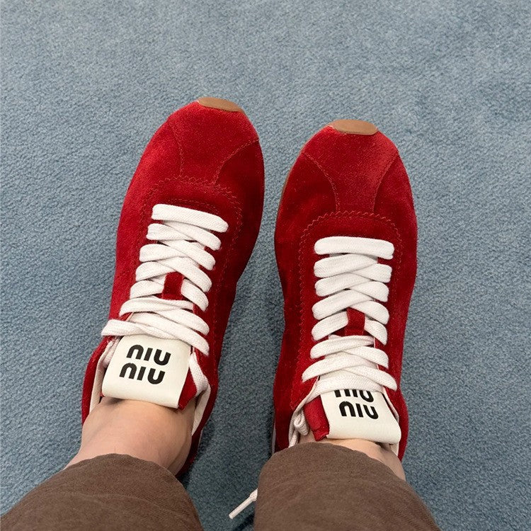 Dame Vintage-Style Retro Sneakers med høj kvalitets ruskindsdetalje Stilla