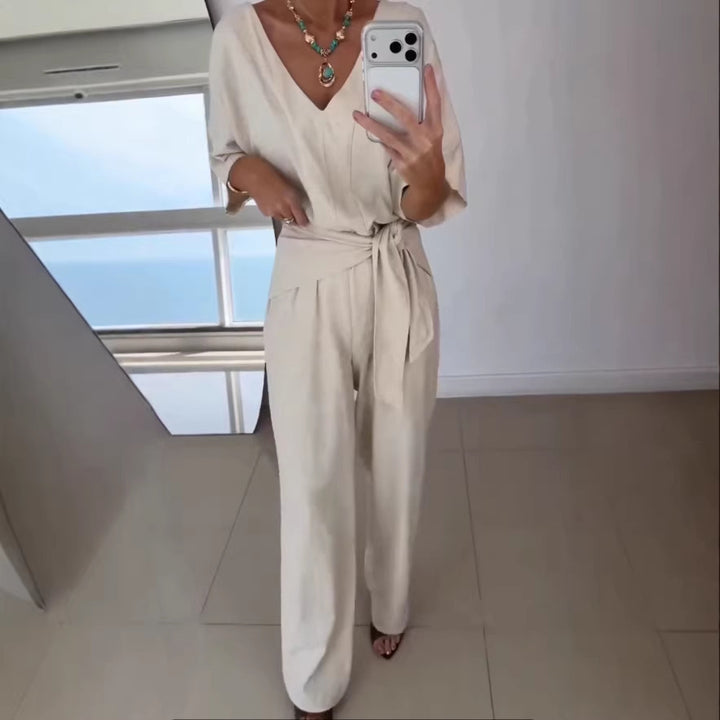 Kvinder Elegant Jumpsuit med Skræddersyet Snit og Dækningsbælte Skovae