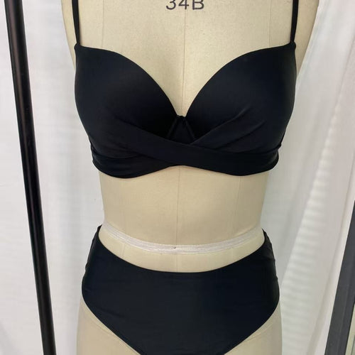 Dame bikini-sæt med elegant knude-detail Skovae