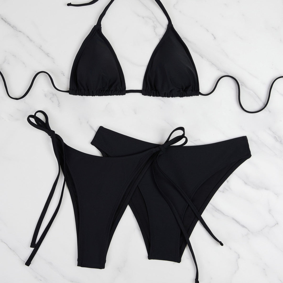 Dame trekant-bikini med justerbare stropper og høje udskæringer